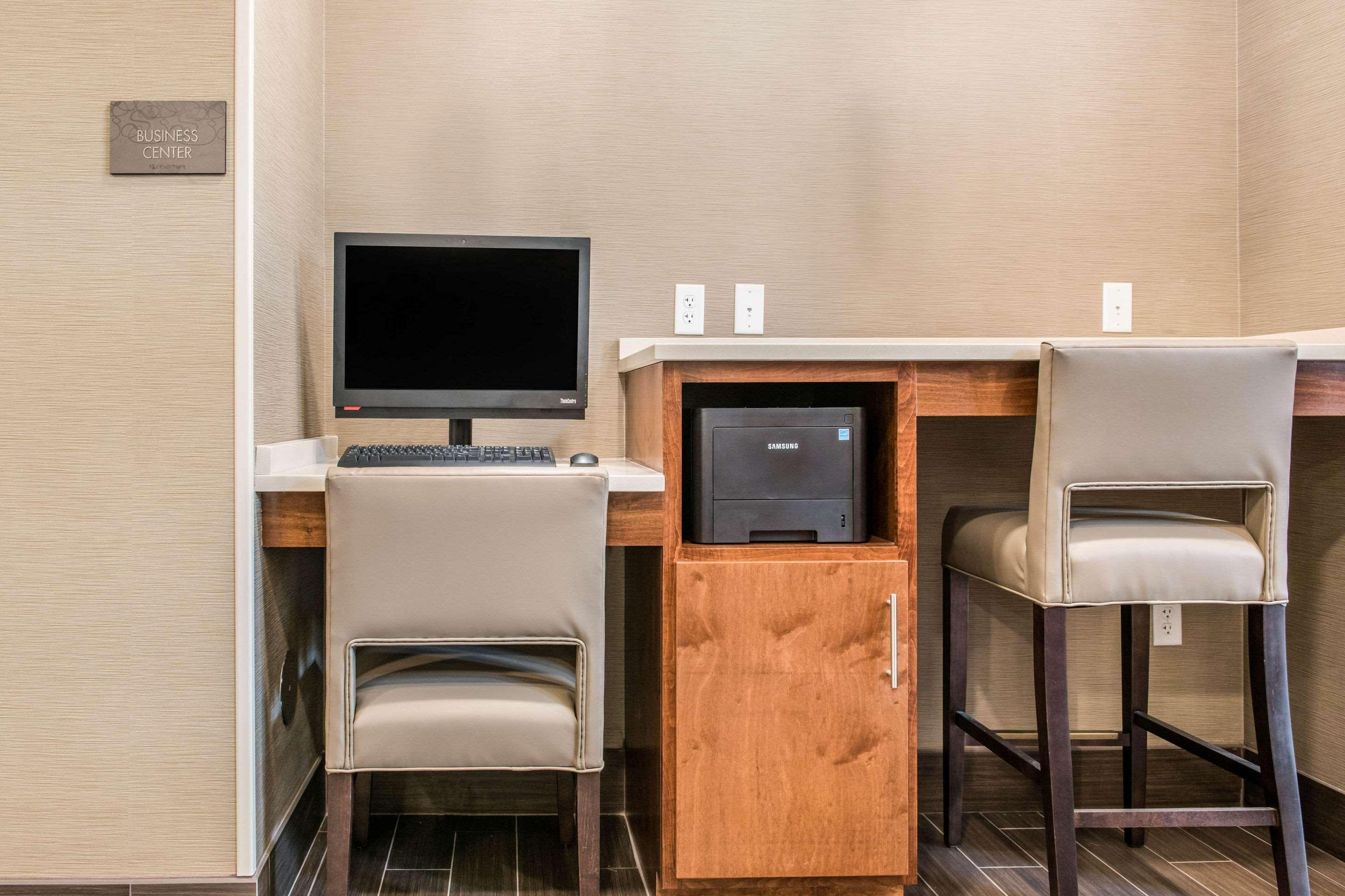 Comfort Suites Columbus Airport Exteriér fotografie
