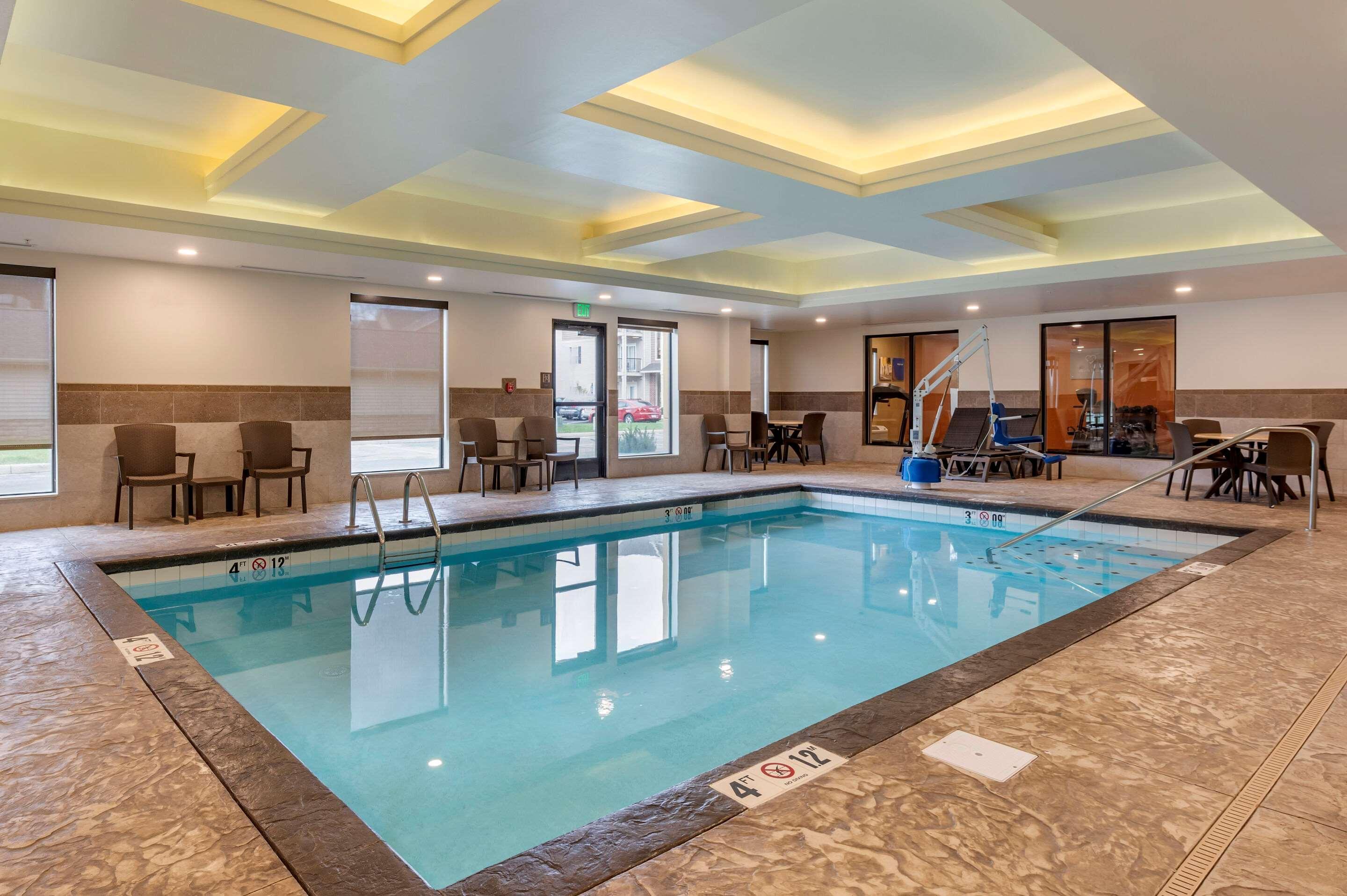 Comfort Suites Columbus Airport Exteriér fotografie
